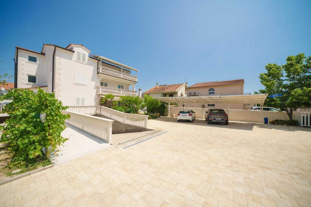 Villa Bianca Vodice Exterior foto